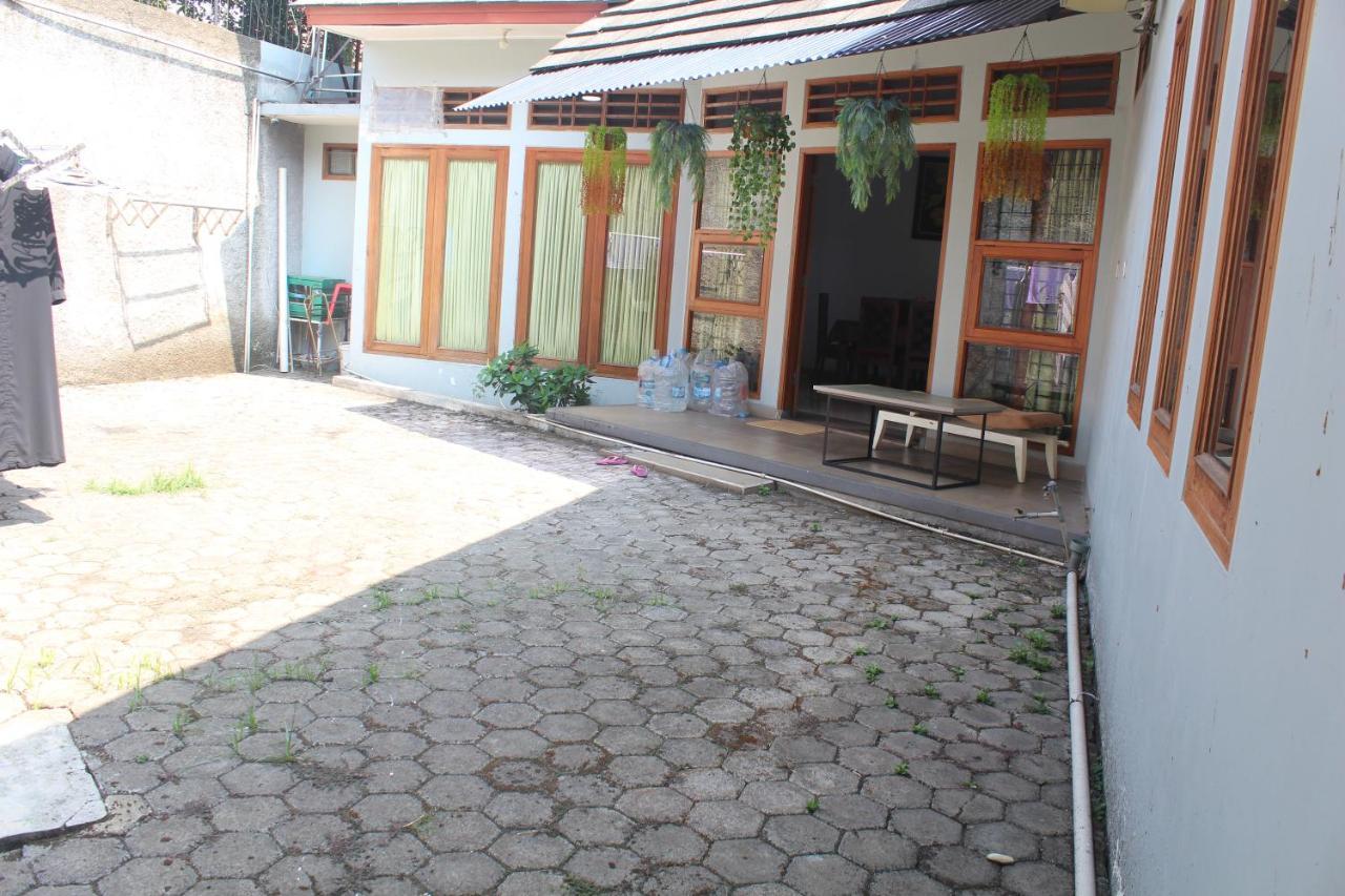 Villa Homestay Bougenville Antapani Syariah