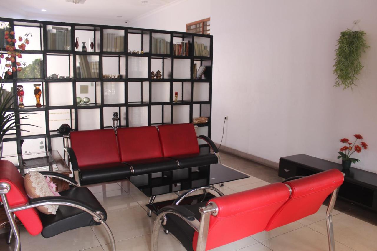 Homestay Bougenville Antapani Syariah * Bandung